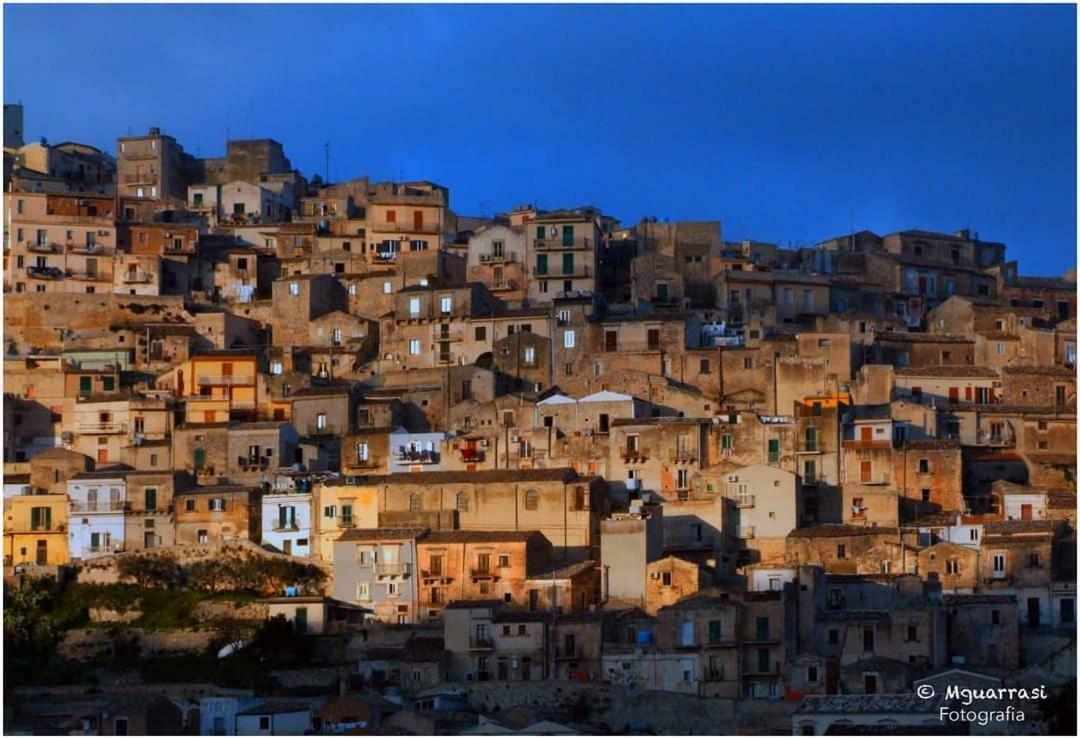 Casa Degli Avi Don Neli, Immersa Nella Natura Модика Экстерьер фото